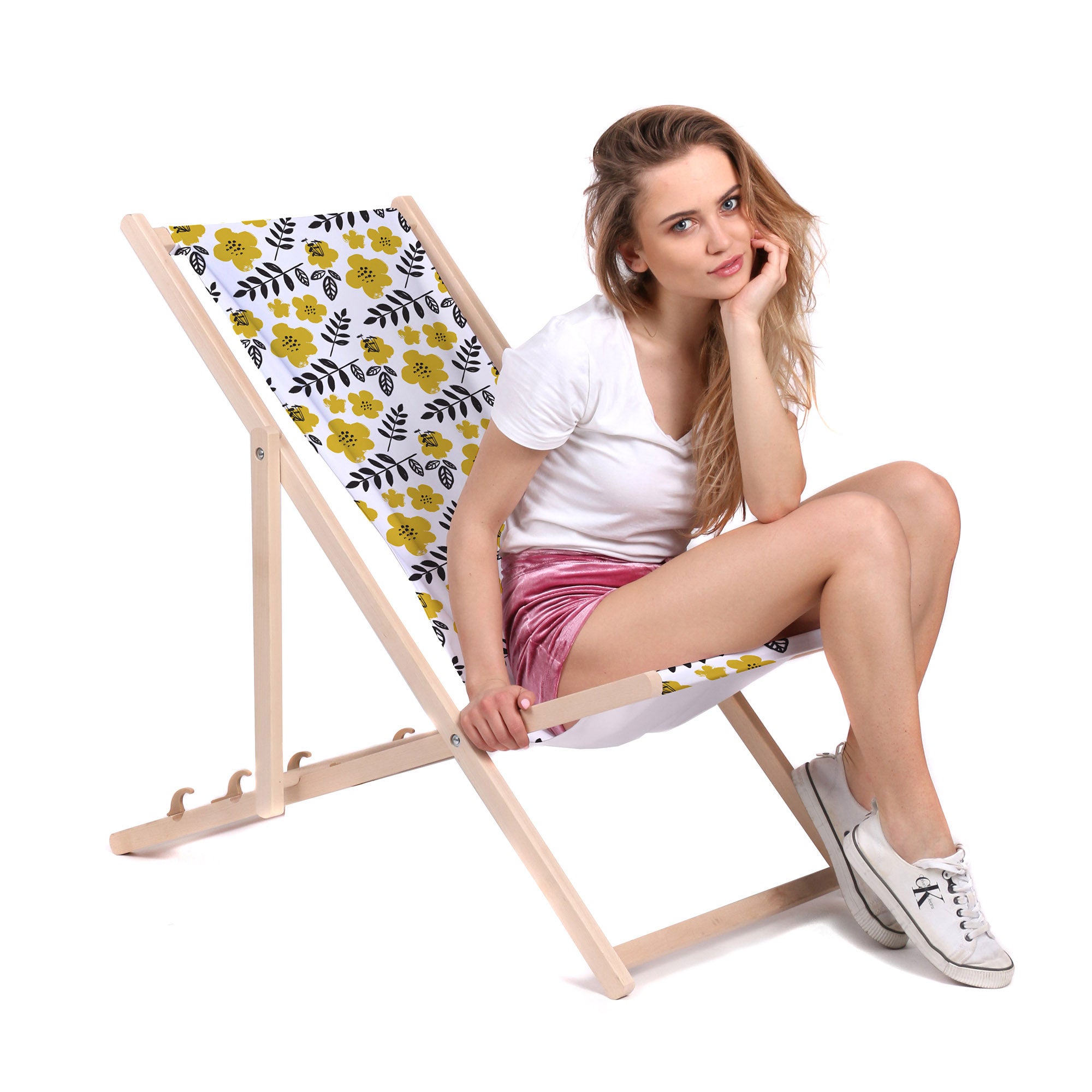 Leżak drewniany Painted Yellow Flowers-M