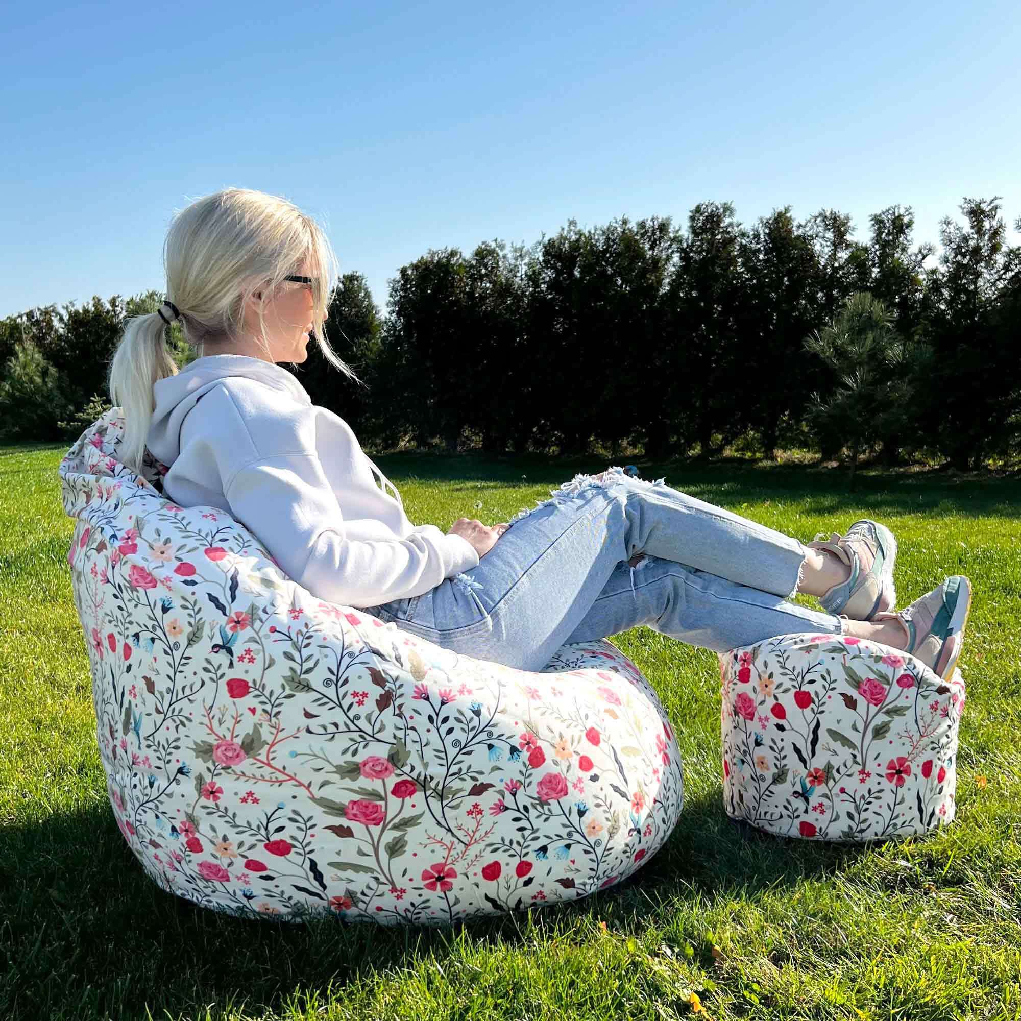 Puf okrągły podnóżek Lines and Dots