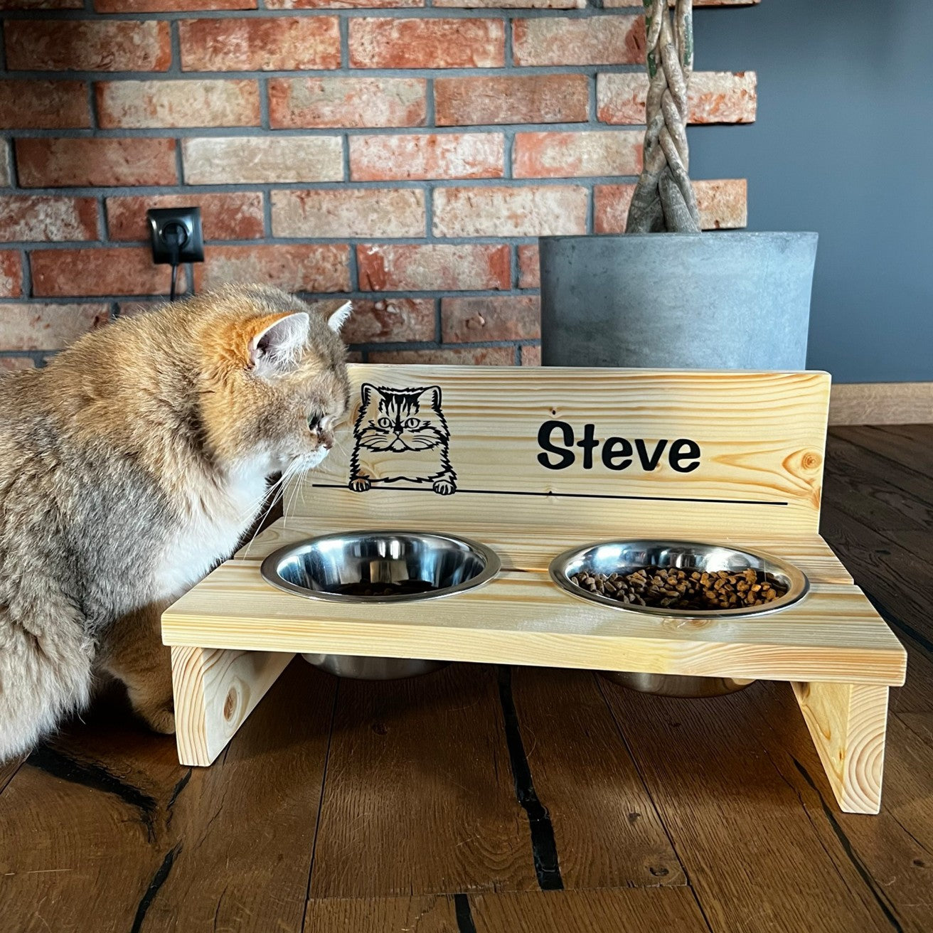 Stojak na miskę dla kota Home is Where the Cat is